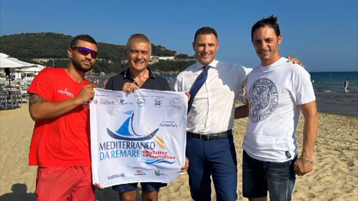 Pecoraro Scanio “Comuni siano plastic-free, mare non è una discarica” Pecoraro Scanio “Comuni siano plastic-free, mare non è una discarica”