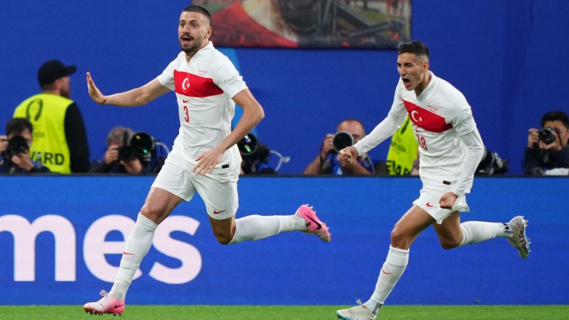 Demiral regala i quarti alla Turchia di Montella, Austria battuta 2-1 Demiral regala i quarti alla Turchia di Montella, Austria battuta 2-1