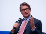 Intesa Sanpaolo, 10 miliardi di nuovo credito per il turismo