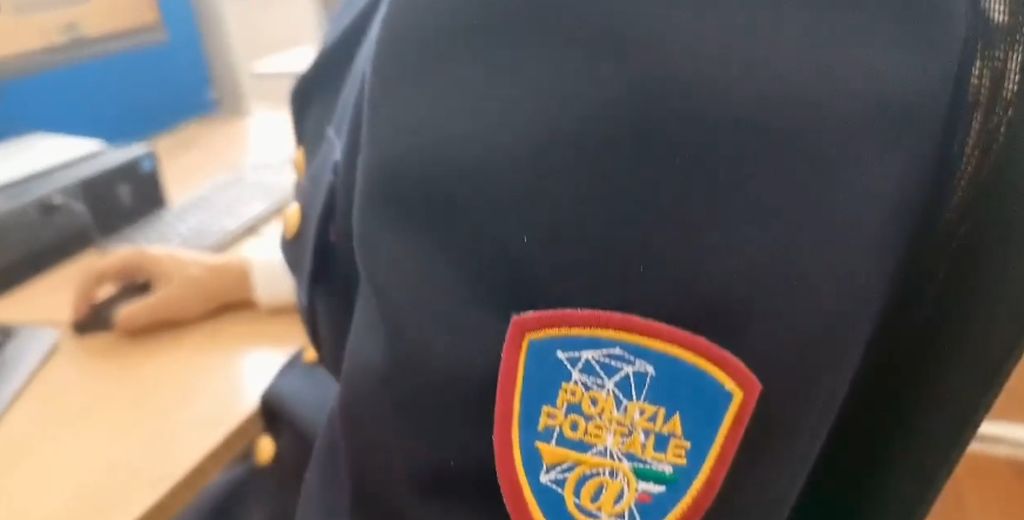 Pedopornografia, due arresti e otto indagati tra la Campania e Roma Pedopornografia, due arresti e otto indagati tra la Campania e Roma