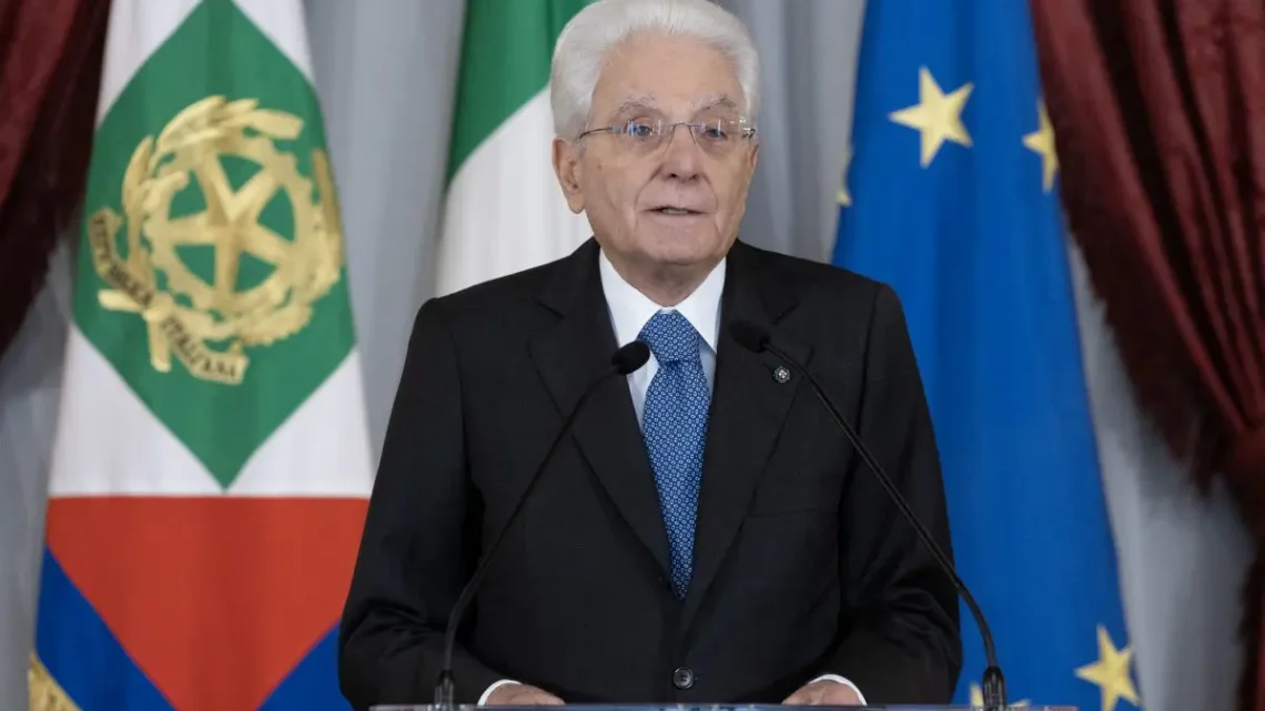 Mattarella “Gli atti contro la libera informazione sono eversivi” Mattarella “Gli atti contro la libera informazione sono eversivi”