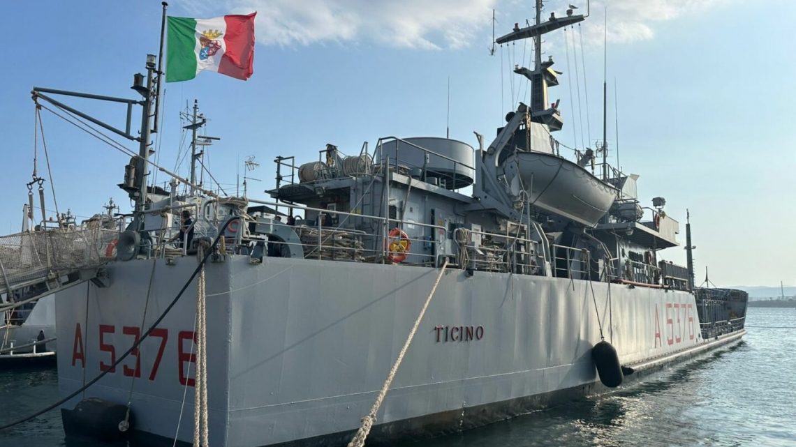 Emergenza siccità, la nave “Ticino” diretta a Licata con 1200 metri cubi d’acqua Emergenza siccità, la nave “Ticino” diretta a Licata con 1200 metri cubi d’acqua