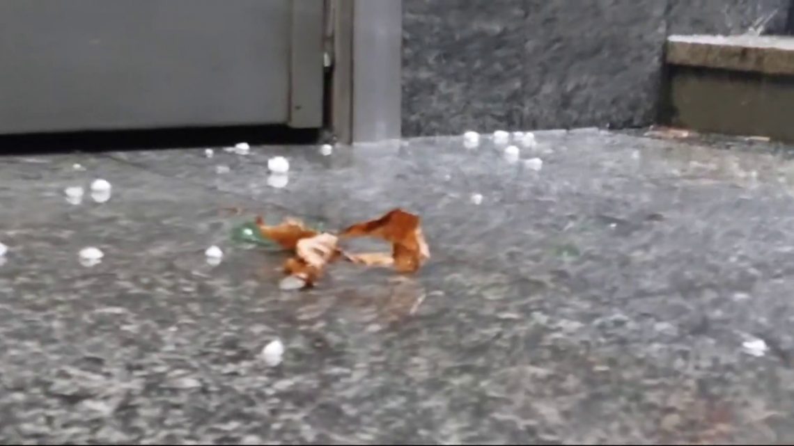 Maltempo, forte grandinata a Milano Maltempo, forte grandinata a Milano