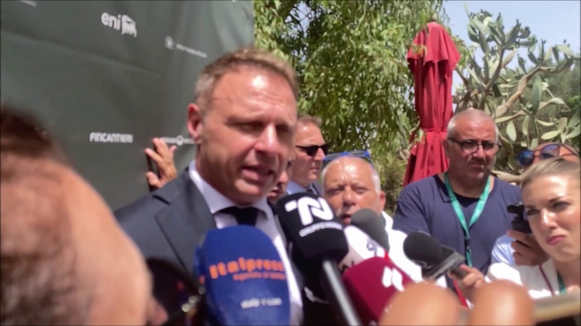 Lollobrigida “L’Esercito per l’abbattimento selettivo dei cinghiali” Lollobrigida “L’Esercito per l’abbattimento selettivo dei cinghiali”