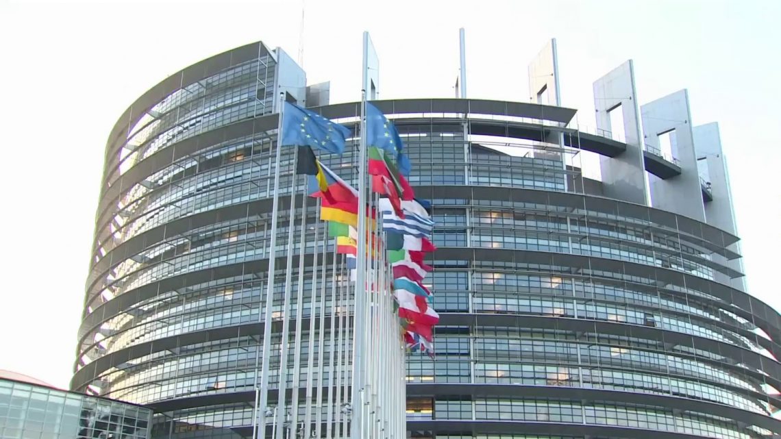 Ue, per l’Eurogruppo bisogna ridurre il deficit senza fermare crescita Ue, per l’Eurogruppo bisogna ridurre il deficit senza fermare crescita