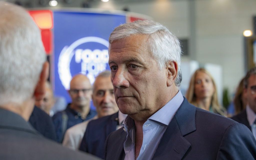 Tajani “Nessuna possibilità che cada il governo” Tajani “Nessuna possibilità che cada il governo”