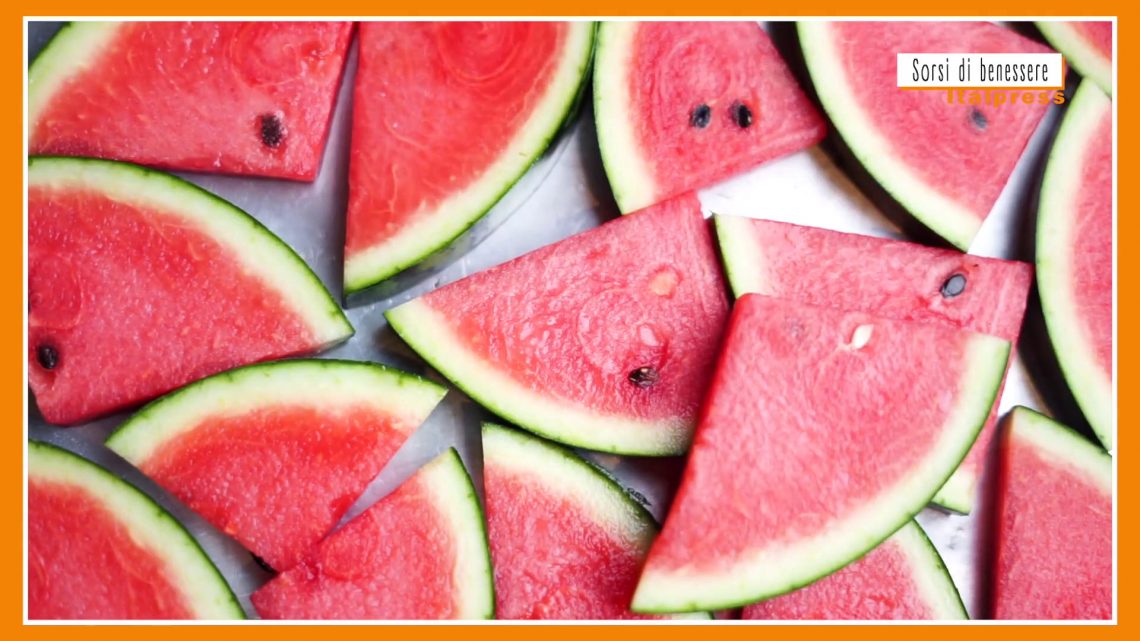 Sorsi di benessere – Sos caldo? Ci pensa l’anguria Sorsi di benessere – Sos caldo? Ci pensa l’anguria