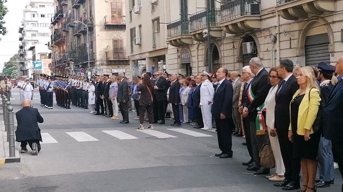 Palermo ricorda Dalla Chiesa a 42 anni dalla strage, presente Piantedosi Palermo ricorda Dalla Chiesa a 42 anni dalla strage, presente Piantedosi
