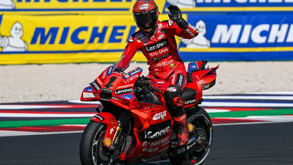 Bagnaia in pole a Misano e prima fila tutta italiana Bagnaia in pole a Misano e prima fila tutta italiana