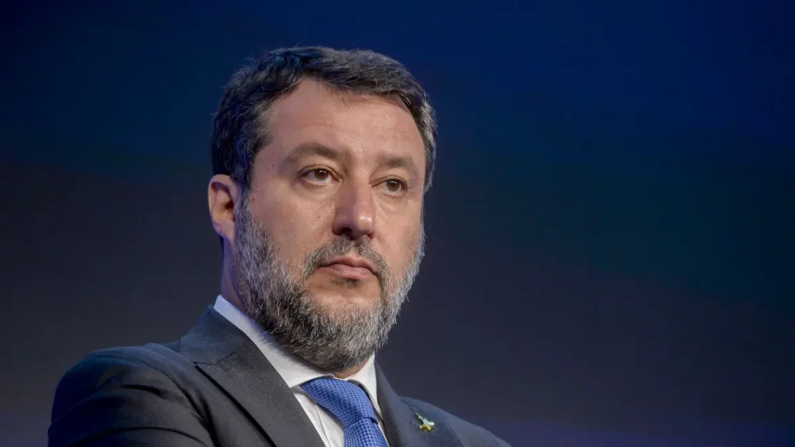 Manovra, Salvini “Flat tax fino a 100 mila euro è priorità della Lega” Manovra, Salvini “Flat tax fino a 100 mila euro è priorità della Lega”