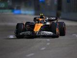 Norris in pole a Singapore, solo quinta fila per le due Ferrari