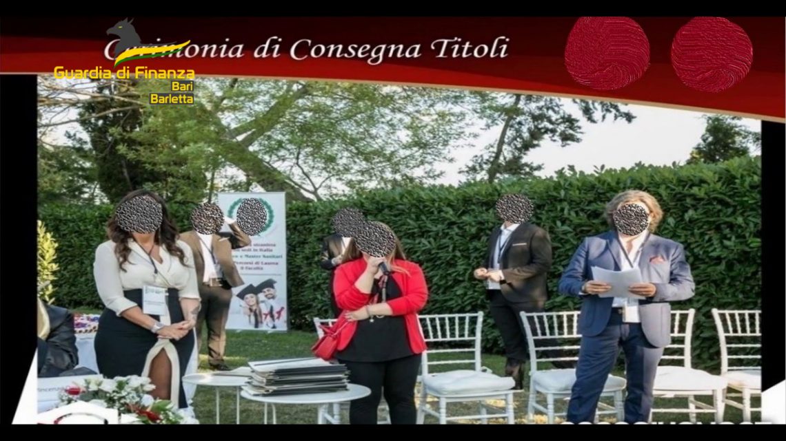Rilasciavano titoli di studio e professionali falsi, 9 arresti Rilasciavano titoli di studio e professionali falsi, 9 arresti