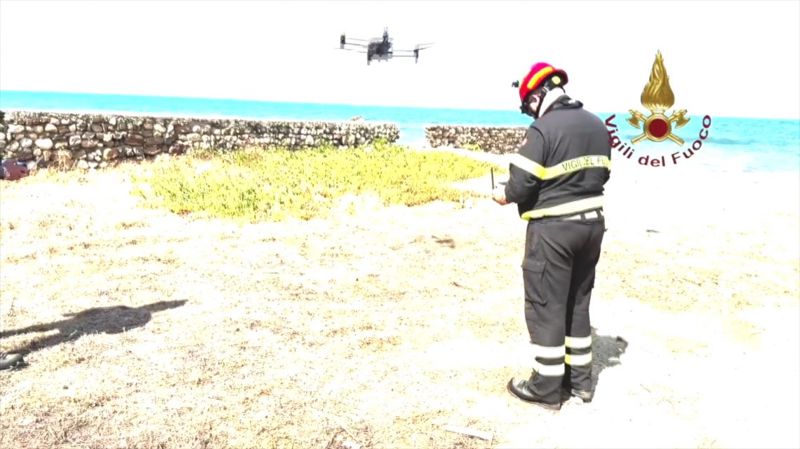 Proseguono le ricerche nel Palermitano del 22enne disperso in mare Proseguono le ricerche nel Palermitano del 22enne disperso in mare