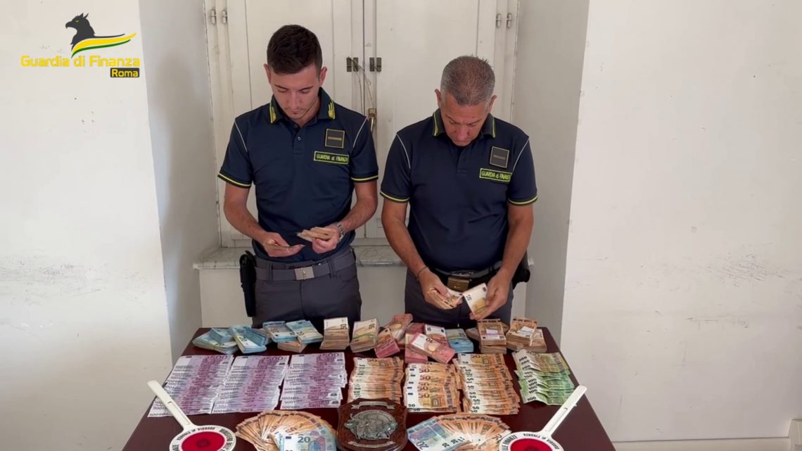 Fatture false e riciclaggio, denunce e sequestri Fatture false e riciclaggio, denunce e sequestri