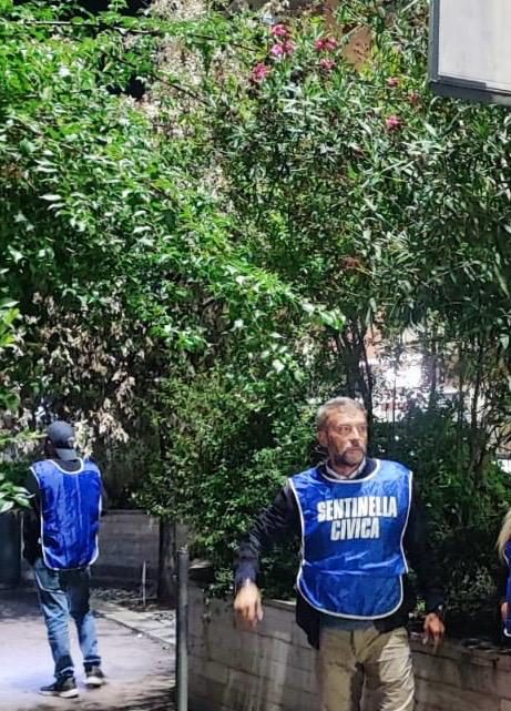 Roma, a Boccea arrivano le Sentinelle civiche: da ieri notte i cittadini pattugliano il quartiere Roma, a Boccea arrivano le Sentinelle civiche: da ieri notte i cittadini pattugliano il quartiere