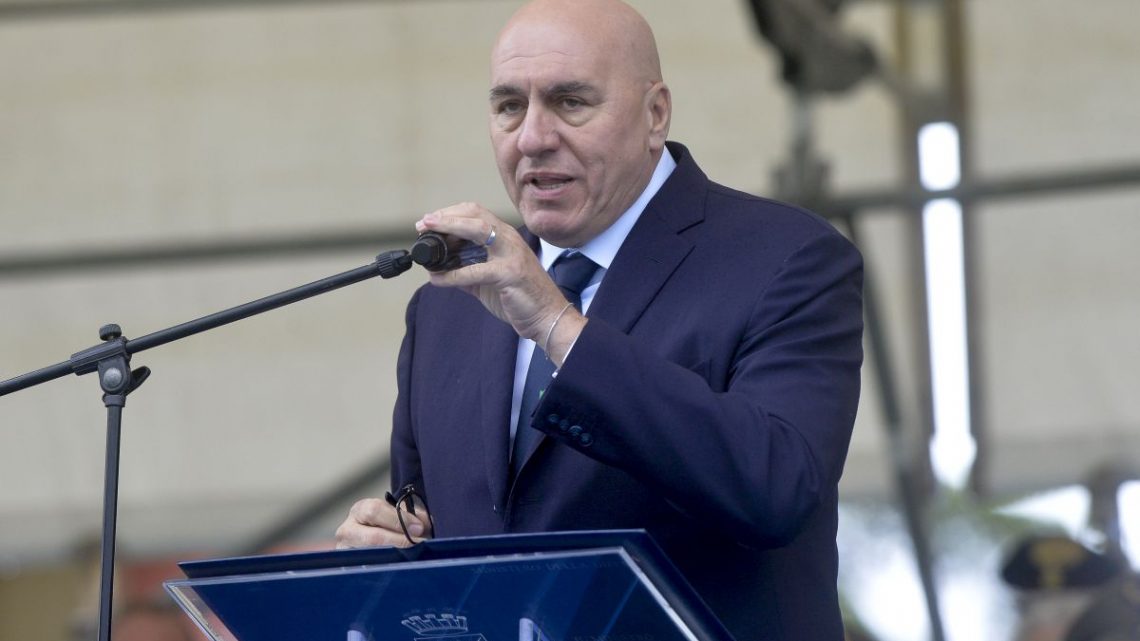 Crosetto “Unifil non è obiettivo operazioni militari in Libano” Crosetto “Unifil non è obiettivo operazioni militari in Libano”