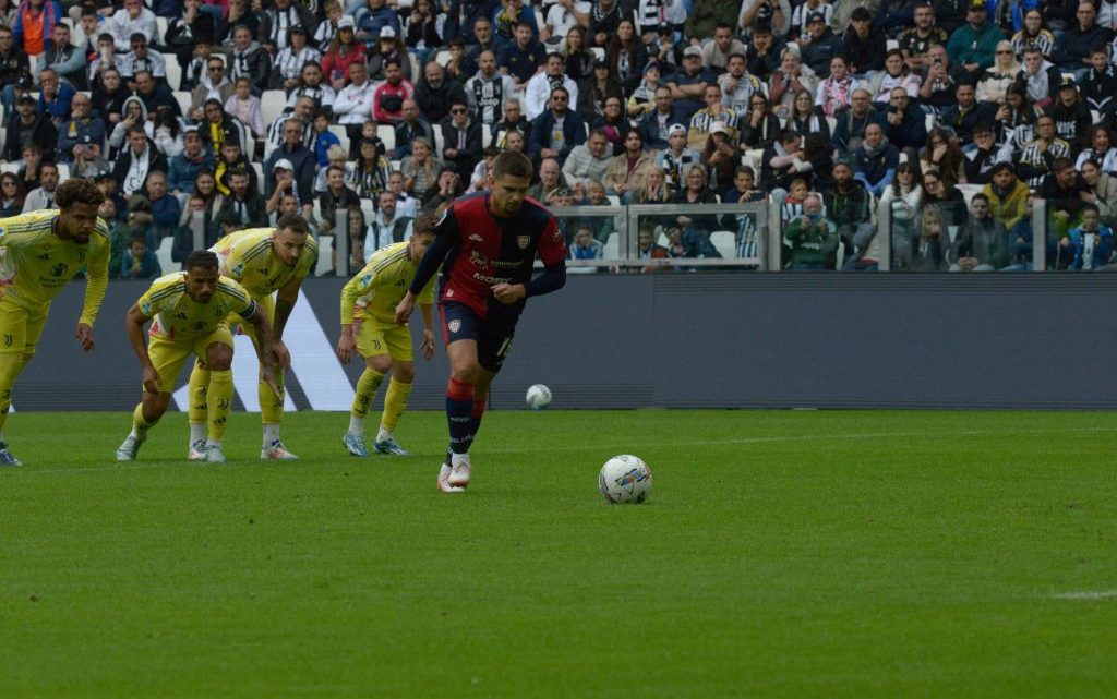 Juventus-Cagliari 1-1, decidono i rigori di Vlahovic e Marin Juventus-Cagliari 1-1, decidono i rigori di Vlahovic e Marin