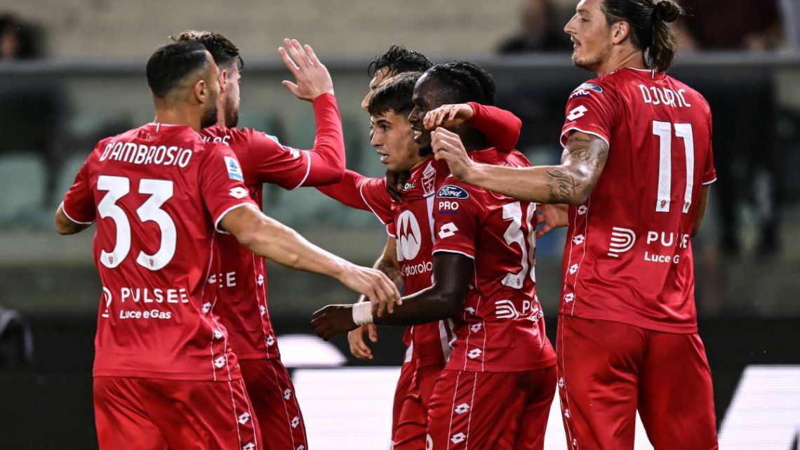 Prima vittoria del Monza, Verona al tappeto per 3-0 Prima vittoria del Monza, Verona al tappeto per 3-0