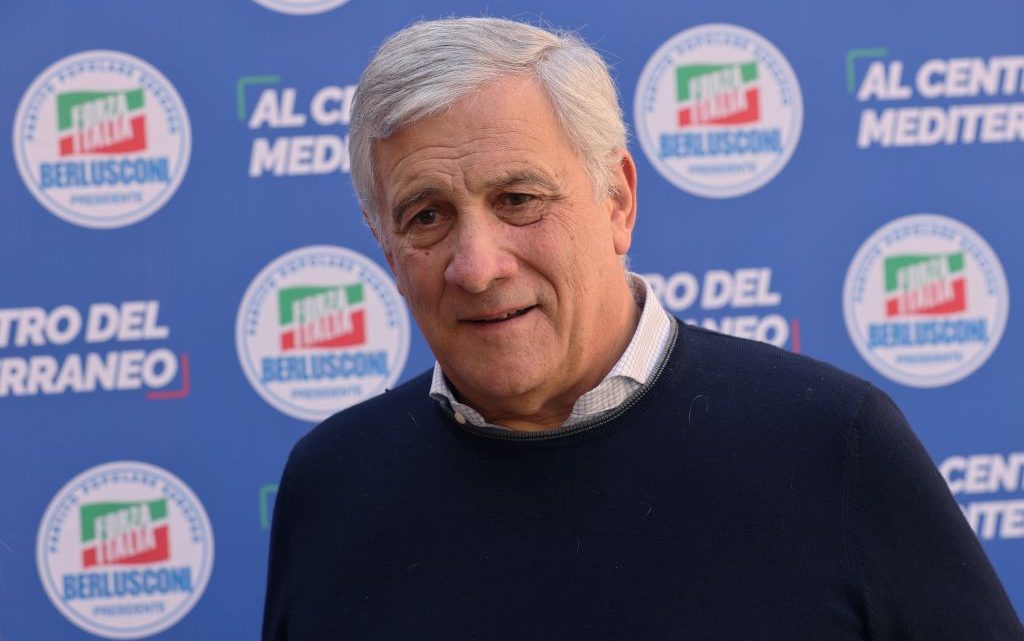 Fi, Tajani “Non tradiremo il centrodestra ma difendiamo i nostri valori” Fi, Tajani “Non tradiremo il centrodestra ma difendiamo i nostri valori”