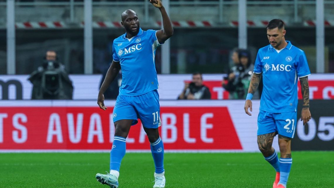 Il Napoli vola con Lukaku e Kvara, piegato 2-0 il Milan Il Napoli vola con Lukaku e Kvara, piegato 2-0 il Milan