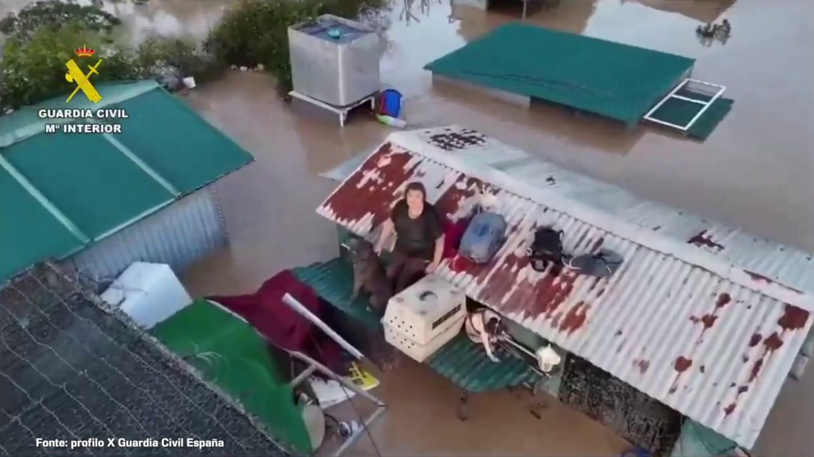 Alluvione Valencia, le immagini dei soccorsi Alluvione Valencia, le immagini dei soccorsi