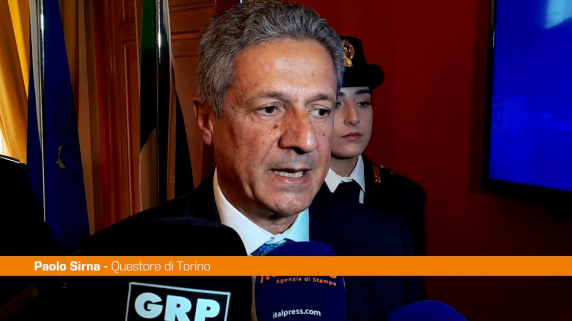 Torino, questore Sirna “Il nostro compito è quello di tutelare tutti” Torino, questore Sirna “Il nostro compito è quello di tutelare tutti”