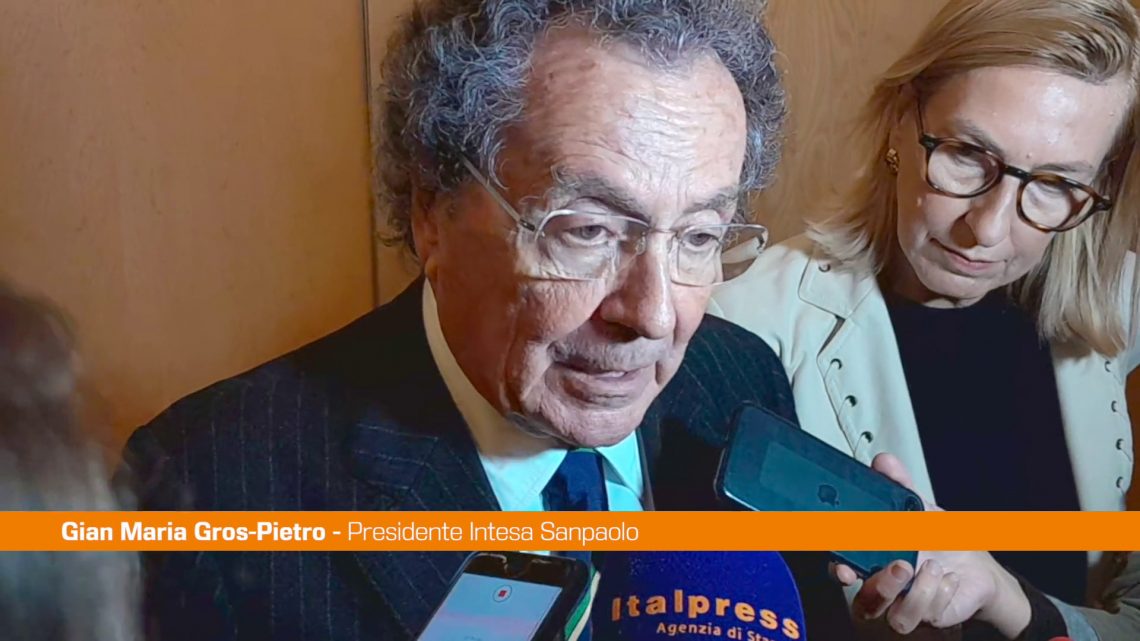 Gros-Pietro “Le banche fanno la loro parte al sostegno del Paese” Gros-Pietro “Le banche fanno la loro parte al sostegno del Paese”