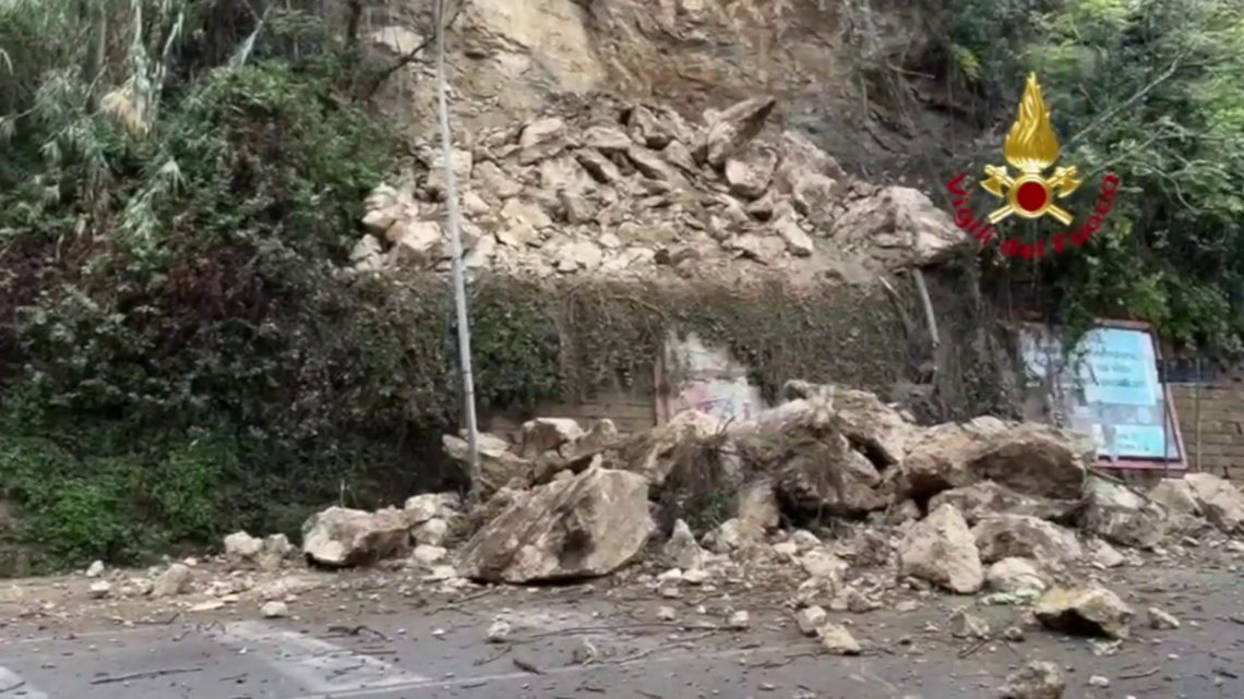 Allagamenti e frane tra Caltanissetta ed Enna, le immagini Allagamenti e frane tra Caltanissetta ed Enna, le immagini