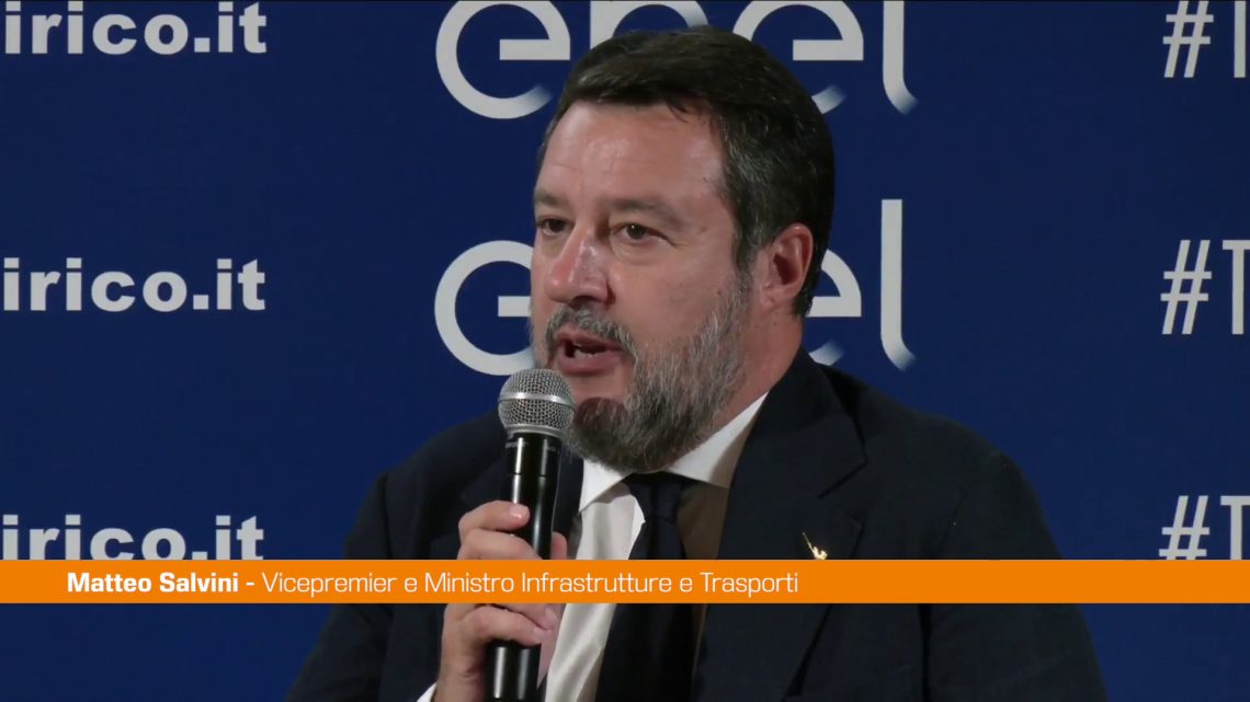 Treni, Salvini “Guasto per chiodo piantato male, inaccettabile” Treni, Salvini “Guasto per chiodo piantato male, inaccettabile”