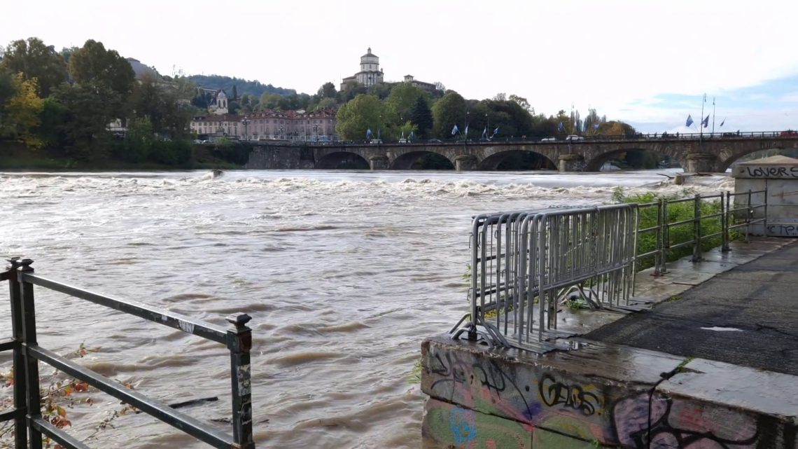 A Torino il Po torna negli argini ma rimane sotto osservazione A Torino il Po torna negli argini ma rimane sotto osservazione
