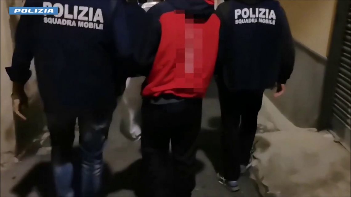 Abusi sessuali su figlia minorenne della compagna, arrestato 40enne Abusi sessuali su figlia minorenne della compagna, arrestato 40enne