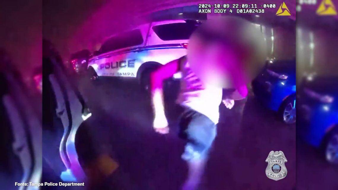 Uragano Milton, a Tampa Polizia salva 15 persone intrappolate in casa Uragano Milton, a Tampa Polizia salva 15 persone intrappolate in casa