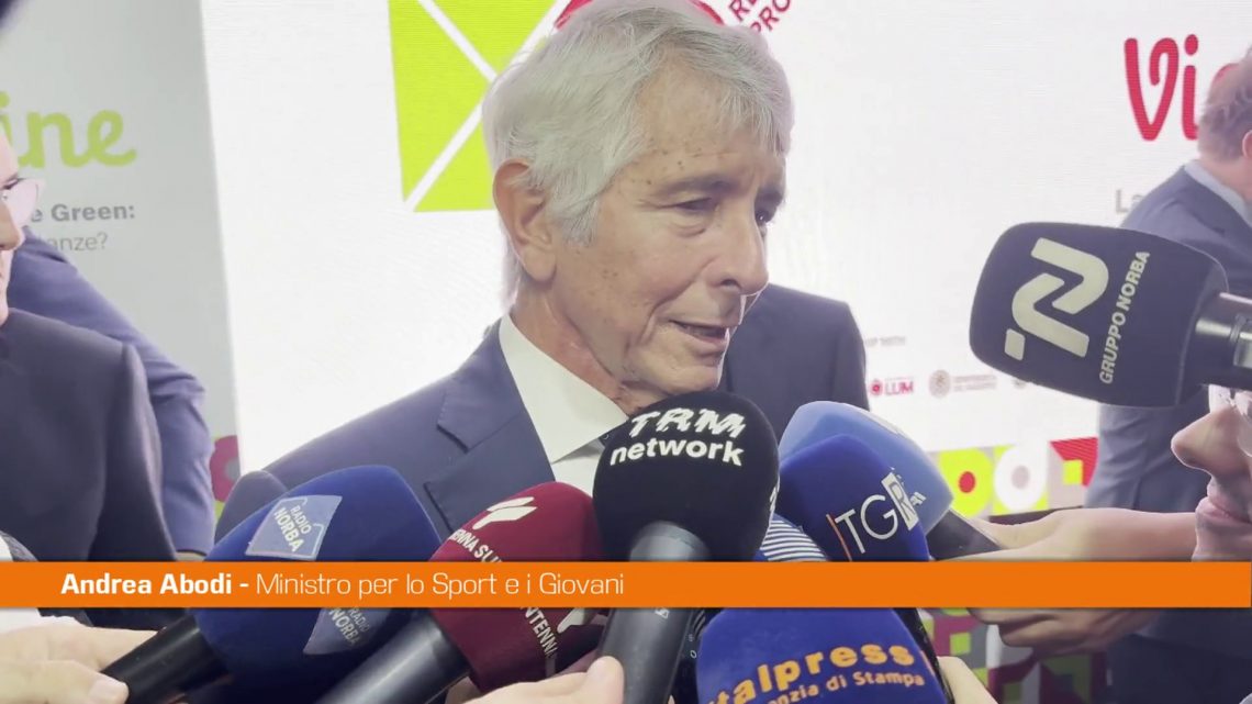 Abodi “Regioni e Governo uniti per lo sport” Abodi “Regioni e Governo uniti per lo sport”