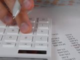 L’inflazione frena ancora e scende al livello più basso da inizio anno