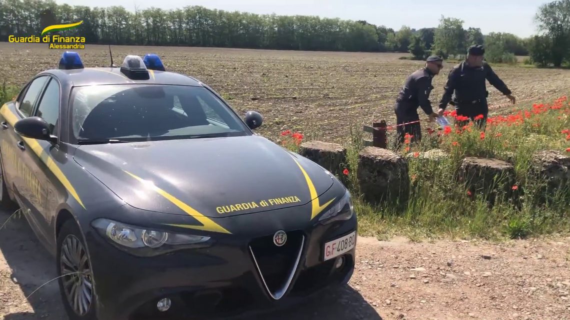 Alessandria, scoperta discarica di rifiuti speciali nel tortonese Alessandria, scoperta discarica di rifiuti speciali nel tortonese