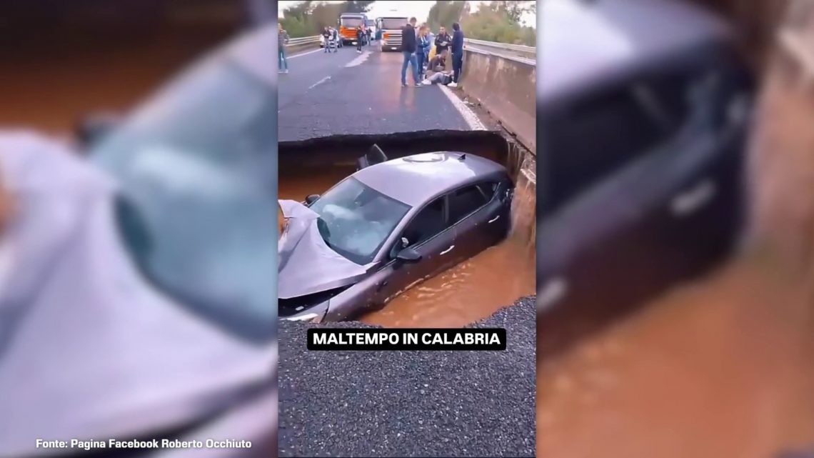 Maltempo in Calabria, le immagini dei lavori per la messa in sicurezza Maltempo in Calabria, le immagini dei lavori per la messa in sicurezza