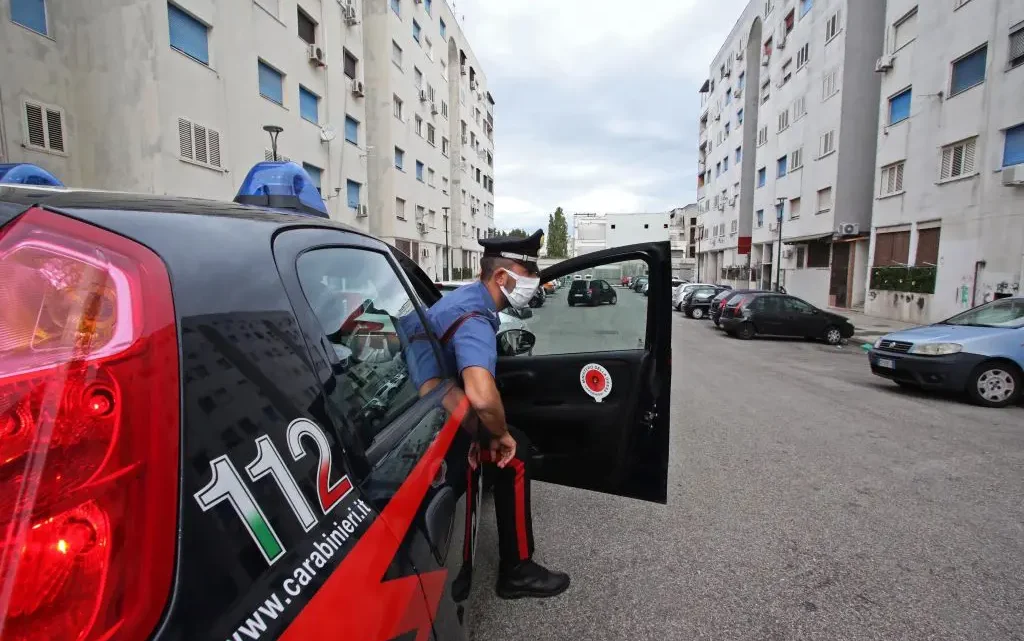 Napoli, ucciso nella notte un 19enne, fermato un 17enne Napoli, ucciso nella notte un 19enne, fermato un 17enne