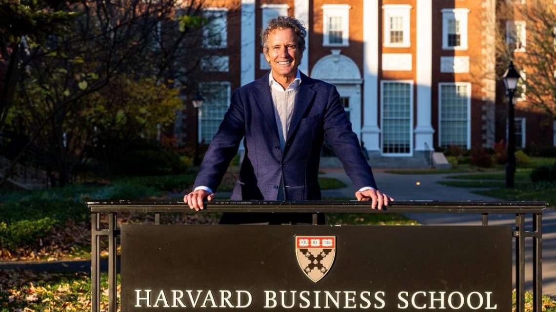 La “discontinuità” di Alessandro Benetton metodo insegnato ad Harvard La “discontinuità” di Alessandro Benetton metodo insegnato ad Harvard