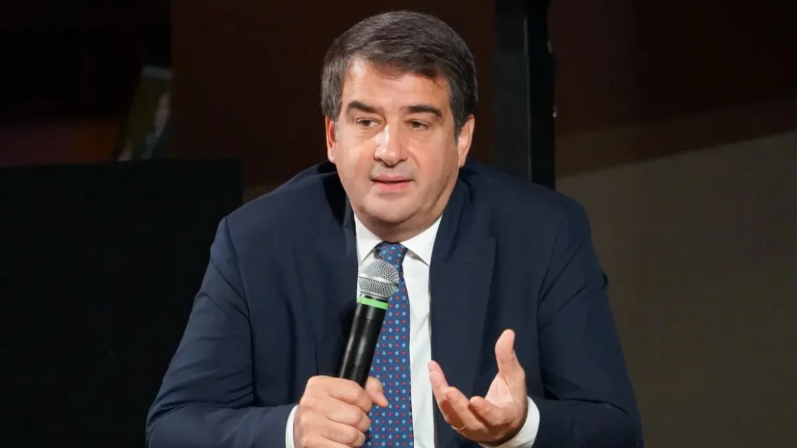 Commissione Ue, via libera ai vice Fitto e Ribera. Meloni “Vittoria di tutti gli italiani” Commissione Ue, via libera ai vice Fitto e Ribera. Meloni “Vittoria di tutti gli italiani”