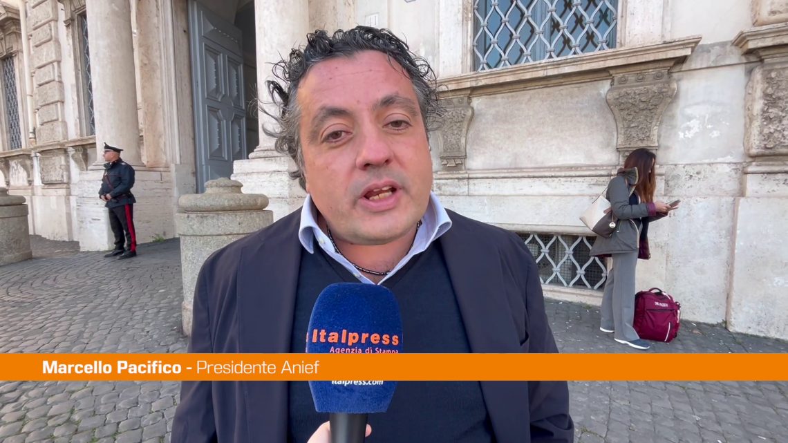 Anief, intervenire contro il precariato a scuola Anief, intervenire contro il precariato a scuola