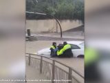 Dana spaventa Barcellona, salvato un uomo intrappolato in auto