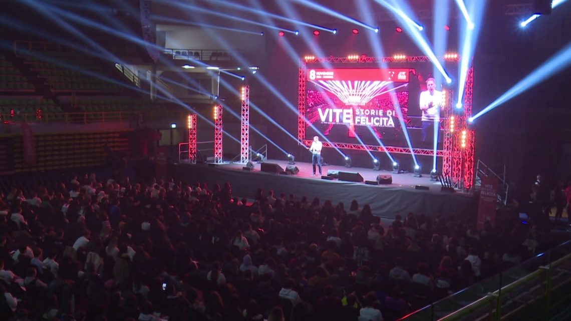 Generali a Modena con lo show “Vite: storie di felicità” Generali a Modena con lo show “Vite: storie di felicità”