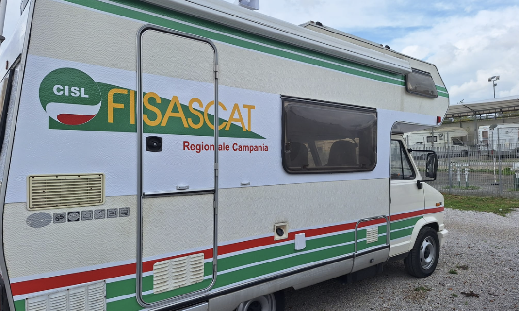Fisascat Cisl: Un camper per i diritti dei lavoratori Fisascat Cisl: Un camper per i diritti dei lavoratori