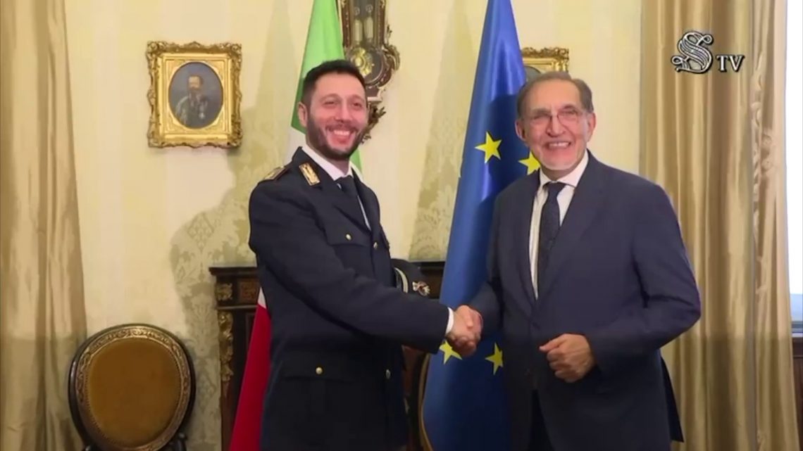 La Russa incontra l’agente di polizia accoltellato a Milano La Russa incontra l’agente di polizia accoltellato a Milano