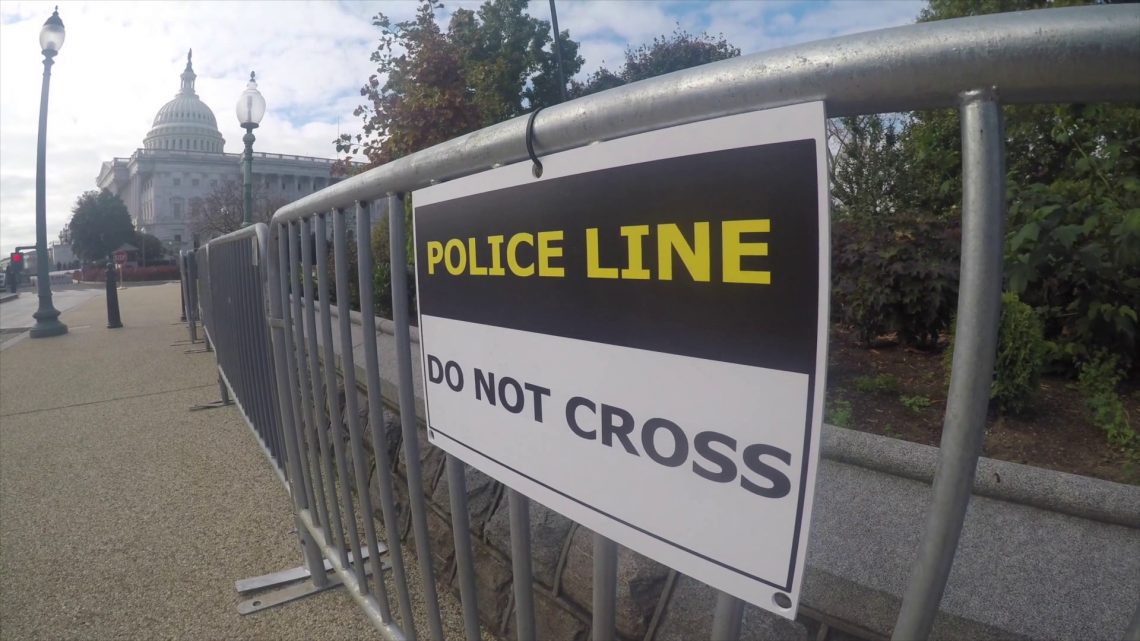 Gli Stati Uniti al voto, Washington blindata dice no alla violenza Gli Stati Uniti al voto, Washington blindata dice no alla violenza
