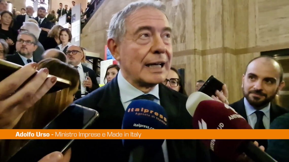 Urso “Non avere pregiudizi politici su questioni sindacali” Urso “Non avere pregiudizi politici su questioni sindacali”