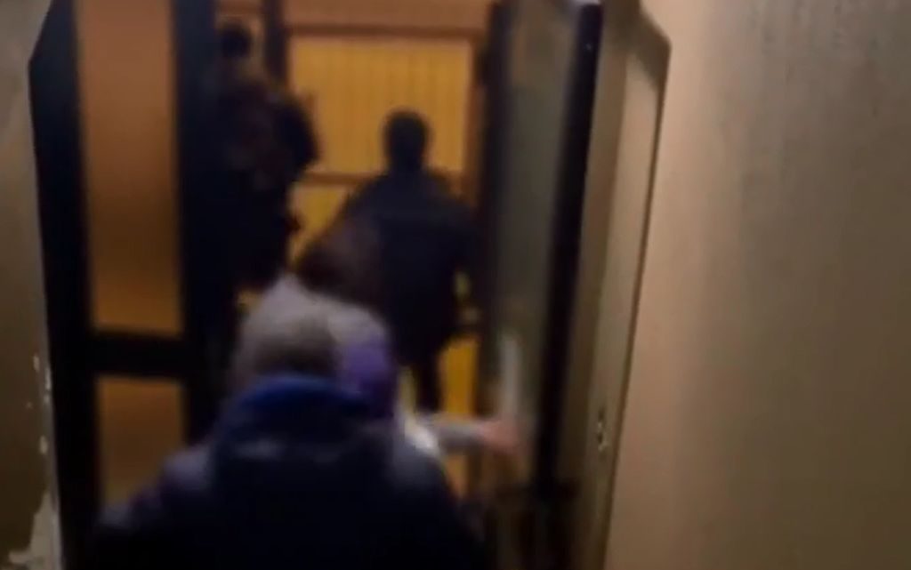 Terrorismo, fermata a Bergamo 19enne che voleva combattere per la Jihad Terrorismo, fermata a Bergamo 19enne che voleva combattere per la Jihad
