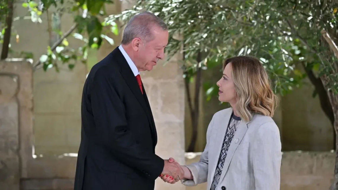 Meloni sente Erdogan, preservare l’unità territoriale della Siria Meloni sente Erdogan, preservare l’unità territoriale della Siria