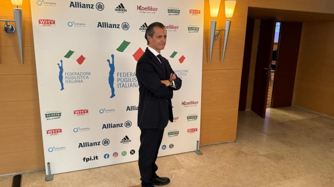 D’Ambrosi confermato alla guida della Federboxe “Lavoriamo uniti” D’Ambrosi confermato alla guida della Federboxe “Lavoriamo uniti”