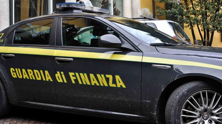 Vibo Valentia: controlli Gdf, scoperti 87 lavoratori irregolari.